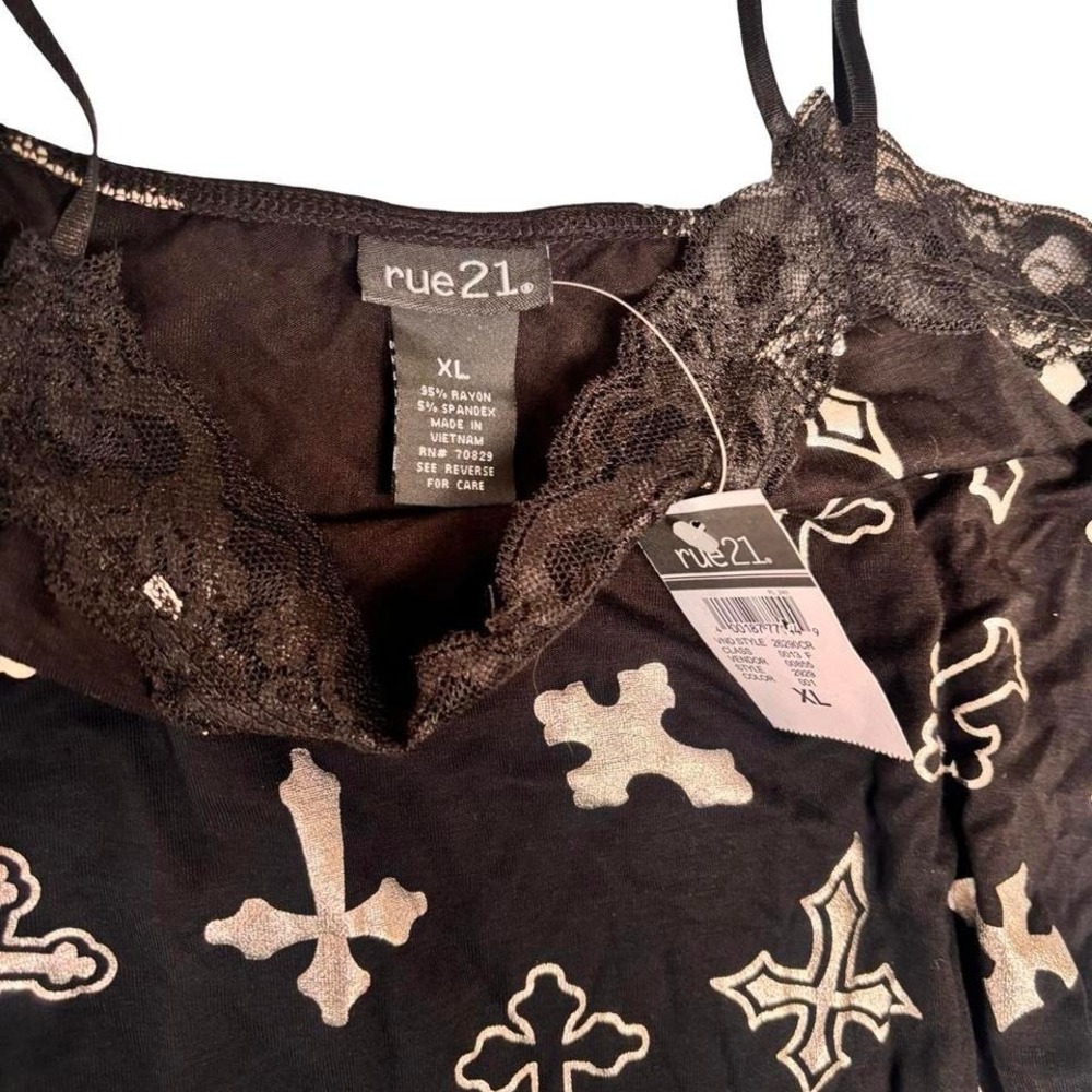 DEADSTOCK Y2K MALL GOTH GRUNGE RUE21 CROSS LACE BLACK TANK XL NWT - Picture 5 of 6